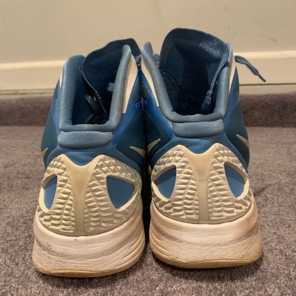 Nike hyperdunk shoes - Picture 2 of 4